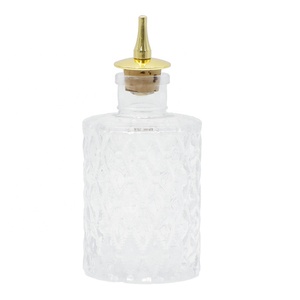 Bouteille de <span class=keywords><strong>gin</strong></span> amère en acier inoxydable Juniper <span class=keywords><strong>japonais</strong></span> avec bouchon en chêne fait main, bouteille de bitters de bar réutilisable et écologique 150ml - Product Image 5