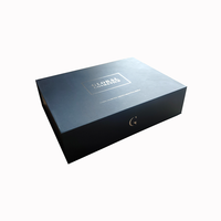 Venta al por mayor caja de regalo magnética estilo libro con inserto con revestimiento UV de laminación mate en relieve
