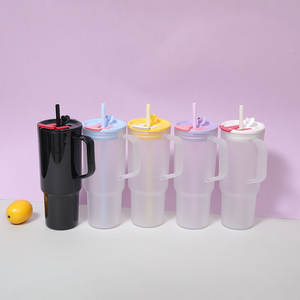 Vaso de Plástico de 40 oz (1000 ml) Libre de BPA con Asa y Pajita, Taza de Viaje Grande Reutilizable para Auto - Product Image 1