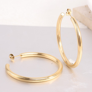 Boucles d'oreilles créoles 5 mm en acier inoxydable plaqué or 18 carats, forme ronde en C, pour usage quotidien, bijoux pour femmes - Product Image 2