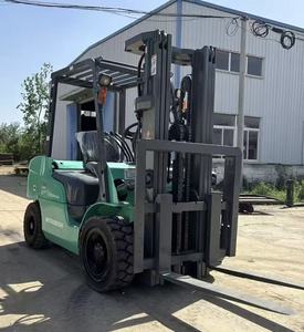 Chariot élévateur diesel MITSUBISHI d'occasion d'origine japonaise de 3/4.5/5 tonnes FD30 avec moteur d'origine - Product Image 6