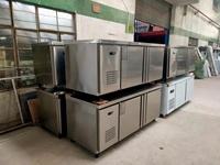 Réfrigérateur sous le comptoir en acier inoxydable avec 2 portes moussantes ou en verre réfrigérateur de cuisine commerciale table de préparation