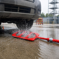Système mobile de suppression d'incendie par mousse et eau pour châssis de véhicule, dispositif de refroidissement sous châssis pour la protection de la sécurité des batteries de véhicules électriques