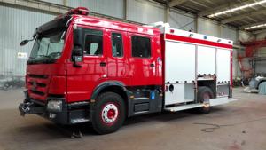 <span class=keywords><strong>Camion</strong></span> <span class=keywords><strong>pompier</strong></span> <span class=keywords><strong>citerne</strong></span> d'eau de <span class=keywords><strong>pompier</strong></span> 6x4 de haute qualité avec <span class=keywords><strong>camion</strong></span> de sauvetage en eau et en mousse se vend bien - Product Image 2