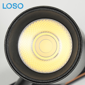 LOSO Vente en gros de lampes sur rail pour intérieur, bureau, école, centre commercial, boutique, salle d'exposition, système d'éclairage magnétique à LED ultra-mince de 48V en aluminium - Product Image 5