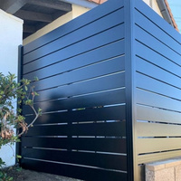 Clôture de jardin moderne en aluminium à persiennes avec panneaux ventilés, type bois traité thermiquement, écologique, service de modélisation 3D