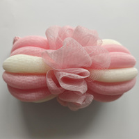 Éponge de bain exfoliante en maille pour le corps, type pouf
