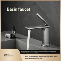 Robinet de lavabo en cuivre pur à poignée unique avec valve en céramique, à quatre sorties, moderne et minimaliste, à poser sur le comptoir, pour eau chaude/froide