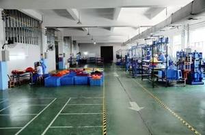 Moule à gâteau en silicone platine FDA pour Noël, motif homme pain d'épices, outils de pâtisserie de Noël transfrontaliers, en stock - Product Image 6