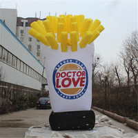 Modèle de nourriture gonflable publicitaire personnalisé : frites, pain, croissant