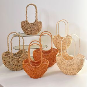 Cesto per Fiori a Mezzaluna in Rattan PP Fatto a Mano Aierflorist, Portatile per Caffè e Composizioni Floreali - Product Image 1
