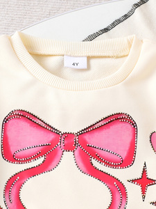 Nuovo Completo Casual Autunnale per Ragazze, Due Pezzi, Gilet a Maniche Lunghe Color Albicocca con Pantaloni Rosa - Product Image 3