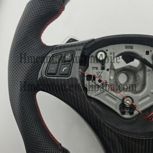Volante Deportivo de Fibra de Carbono con Cuero Perforado y Luces LED para BMW Serie 3 E90 E91 E92 E93 - Product Image 6