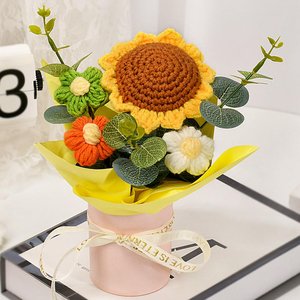 Bouquet tricoté de roses, tulipes et tournesols en laine, best-seller, souvenir en forme de seau - Product Image 4