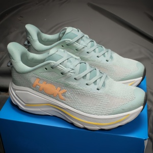 รองเท้ากีฬาลำลอง Hoka คุณภาพสูง น้ำหนักเบา พื้นหนา รองเท้าวิ่งแฟชั่นฤดูร้อน ระบายอากาศได้ดี รองเท้าเดินตาข่าย - Product Image 3