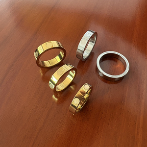 Anillos de Amor de Acero Inoxidable con Números Romanos en Plata y Oro Rosa de 18k, Diseño de Moda para Hombre y Mujer, 4mm 5mm 6mm - Product Image 2