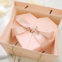 Nouveau Design de luxe Saint-Valentin fleur en forme de cœur Rose emballage cadeau boîte en papier pliable Coffret Rose Saint Saint Valentin