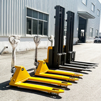 Prix d'usine Empileur tout terrain 1.5 tonnes Entrepôt de 2 tonnes Hauteur de levage de manutention de fret Empileur électrique automoteur 2.5m-7m