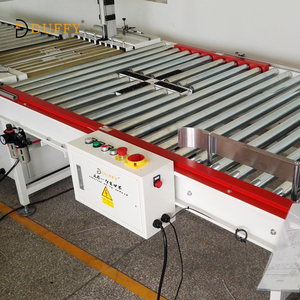 Transportador <span class=keywords><strong>de</strong></span> rodillo <span class=keywords><strong>de</strong></span> caja/cajas/cartón con dispositivo <span class=keywords><strong>de</strong></span> giro <span class=keywords><strong>de</strong></span> elevación y sistema <span class=keywords><strong>de</strong></span> centrado <span class=keywords><strong>de</strong></span> cajas - Product Image 3