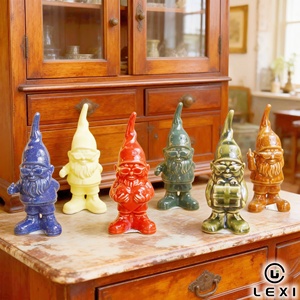 Adorno Navideño Moderno y Creativo de Cerámica con Forma de Gnomo, Decoración de Interiores, Color Personalizado, Regalo para el Hogar y Hoteles, Marca LEXI, Logotipo Personalizado - Product Image 1