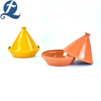 Tajine en céramique marocaine moderne et écologique avec logo personnalisé, design unique, compatible lave-vaisselle et four