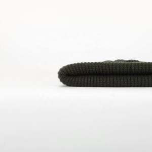 หมวกบีนนี่คุณภาพสูงสำหรับผู้ใหญ่แบบยูนิเซ็กซ์  ลายปั๊มนูนโลโก้  ตกแต่งด้วยแผ่นหนังสีสันสดใส  หมวกบีนนี่ฤดูหนาว - Product Image 6