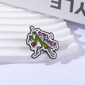 Pin de esmalte con diseño de mantis orante, tema feminista, broche femenista poderoso, insignia de solapa, joyería, regalo, venta al por mayor - Product Image 2