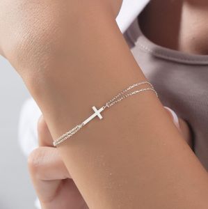 <span class=keywords><strong>Regali</strong></span> per la <span class=keywords><strong>festa</strong></span> <span class=keywords><strong>della</strong></span> <span class=keywords><strong>mamma</strong></span> piccoli bracciali in oro placcato oro 316L in acciaio inox croce gioielli religiosi per le donne <span class=keywords><strong>regali</strong></span> di laurea - Product Image 4