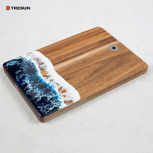 Planche à découper en bois d'acacia et résine époxy pour charcuterie Planche à fromage en bois sur le thème de l'océan pour ustensiles de cuisine à découper - Product Image 1