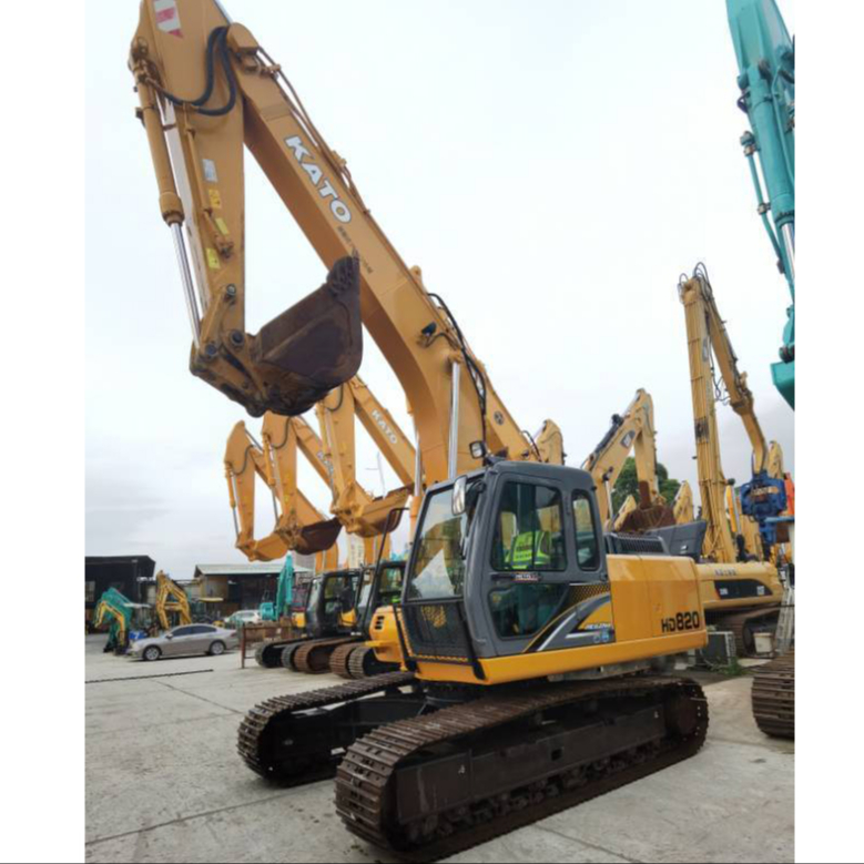 Used-Mini-Excavator-KATO-HD820