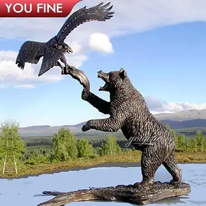 Large Outdoor Metal Wild Animals Statue Bronze Bear Catch Eagle Sculpture For Outdoor