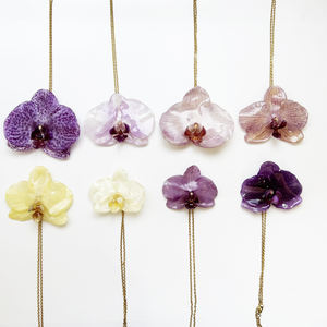 Collana Romantica con Ciondolo a Orchidea Viola 3D, Gioiello alla Moda con Fiore Eterno Conservato, Idea Regalo per Donne e Ragazze - Product Image 1