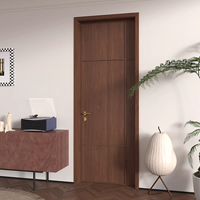 Porte en bois moderne à charnières avec insert en verre circulaire aux couleurs contrastées