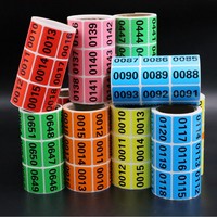 Étiquette adhésive personnalisée avec numéro de série numérique pour boîte de machine volante, étiquette en papier kraft pour scellage