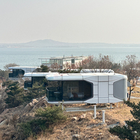 Maison mobile préfabriquée écologique à énergie solaire, mini-maison moderne en acier sur roues, conteneur sur roues