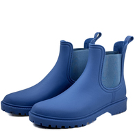 Bottes Chelsea tendance en PVC imprimé, imperméables et antidérapantes pour femme, style Wellington, idéales pour la chasse et l'hiver, avec doublure en peau lainée.