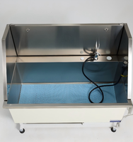 Baignoire pour animaux de compagnie en acier inoxydable, peinte en blanc, avec plateforme de rangement moderne pour salle de bain, douche pressurisée et élévateur électrique à commande manuelle