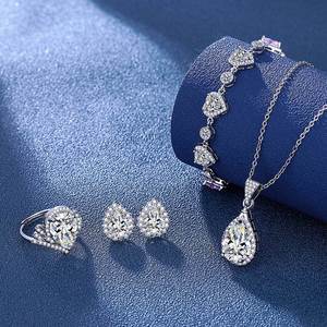 Offre Spéciale brillant 5 carats haute charbon de bois diamant goutte d'eau pendentif doux élégant clavicule collier - Product Image 1