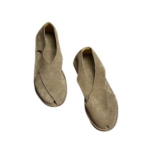 Sandalias de verano de nuevo estilo, de cuero genuino y gamuza, hechas a mano, con suela cómoda y suave, diseños huecos, de una pieza, informales, para hombre. - Product Image 5