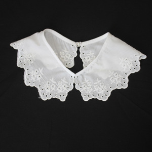 Colletto in Pizzo Francese Bianco Reversibile Ricamato Traforato Staccabile per Accessori d'Abbigliamento - Product Image 6