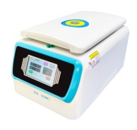 Centrifugeuse réfrigérée à basse vitesse CGF pour les cliniques dentaires et orthopédiques avec moteur sans balais, stérilisation UV, écran tactile