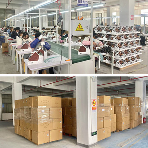 Decorazioni Natalizie a LED: Villaggio Natalizio con Chiesa sul Colle, Casa in Resina e Fiume in Fibra Ottica in Movimento per Bambini - Product Image 6