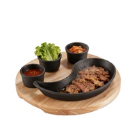 Plaque de cuisson en fonte pour steak, avec bol et base en bois, pour restaurant