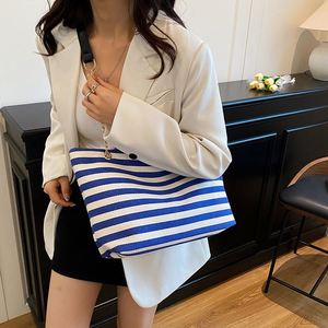 Factory Directly Selling Korean Fashion Striped Canvas <b>Tote</b> Bag Women's Shopping Bags Chain Single Shoulder Bag With Logo - Product Image 5
