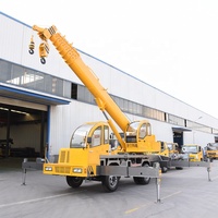 Grue mobile miniature LUYING de 12 tonnes avec moteur Cummins, composants hydrauliques Liyuan, haute efficacité, utilisation en construction