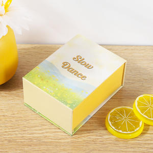 Boîte-cadeau personnalisable de style boîte en carton recyclable <span class=keywords><strong>jaune</strong></span> <span class=keywords><strong>pastel</strong></span> avec slogan interne manuscrit pour petits cadeaux - Product Image 2