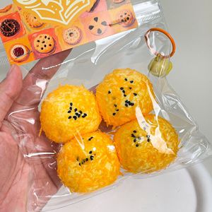 Jouet Squishy en Silicone Style Daifuku Frit, Simulation Alimentaire Réaliste, Anti-Stress pour Enfants et Adultes - Product Image 3