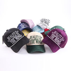 قبعة شاحنة من جلد الغزال 5 ألواح مخصصة للبيع بالجملة ، قبعة سائقي الشاحنات المخملية من الخلف بشعار مطرز - Product Image 6