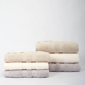 Juego de Toallas de Algodón de Alta Absorbencia Sin Torsión, 2 Piezas, para Cara y Baño, Mindalini, Suaves, Lisas y Duraderas - Product Image 1