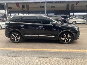 <span class=keywords><strong>Peugeot</strong></span> <span class=keywords><strong>5008</strong></span> 5 places 2017-<span class=keywords><strong>2018</strong></span>, SUV turbo essence automatique, cuir foncé, jantes R18, caméra, véhicule familial d'occasion prêt à l'exportation - Product Image 5
